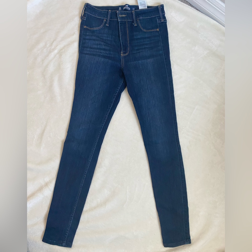 Hollister High-Rise Jean Jeggings. Advanced stretch.